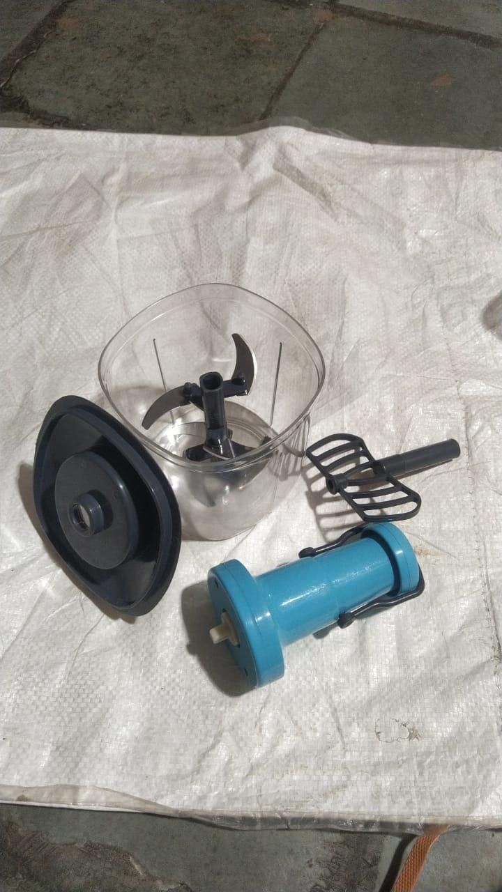 Manual Fruit and Vegetable Chopper – Easy, Quick, and Efficient!